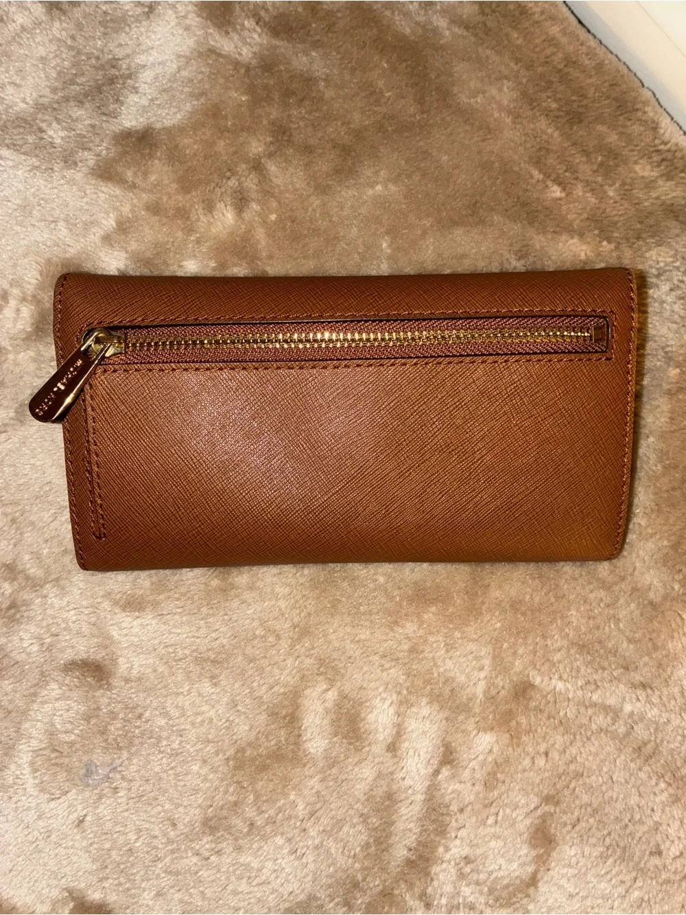 Like New Michael Kors Jet Set Travel Large Trifold Leather Wallet brown